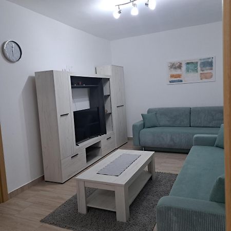Apartamento Apartman Bosiljka Subotica Exterior foto