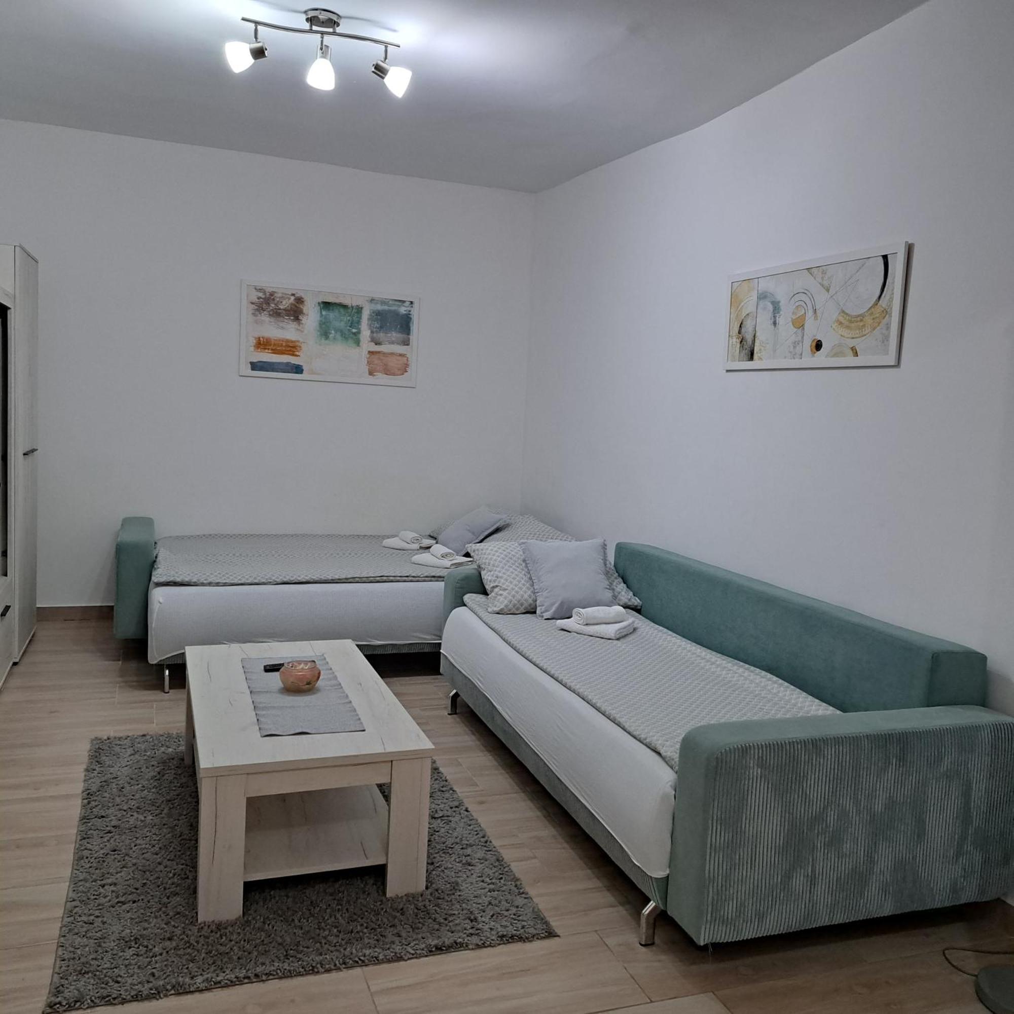 Apartamento Apartman Bosiljka Subotica Exterior foto