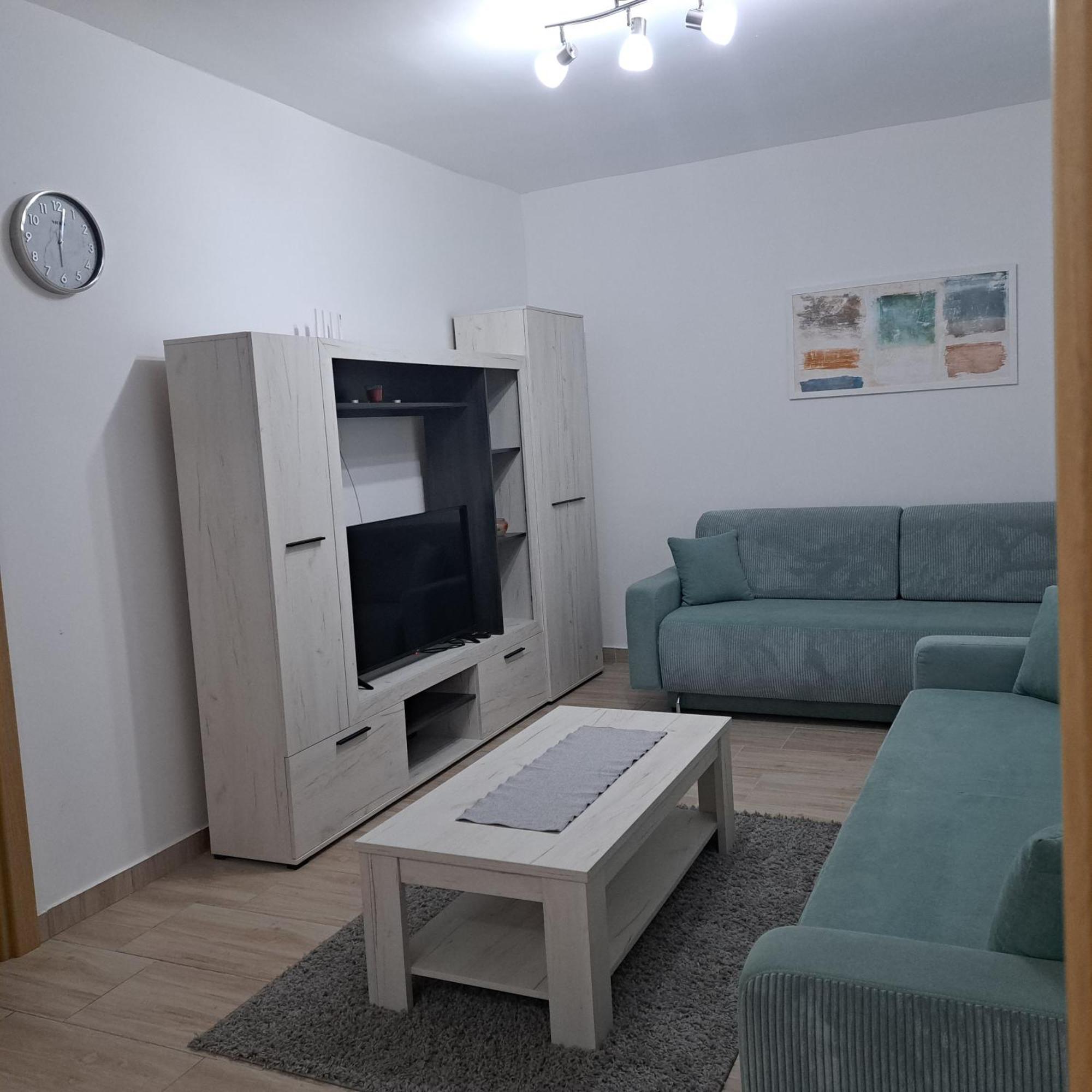 Apartamento Apartman Bosiljka Subotica Exterior foto